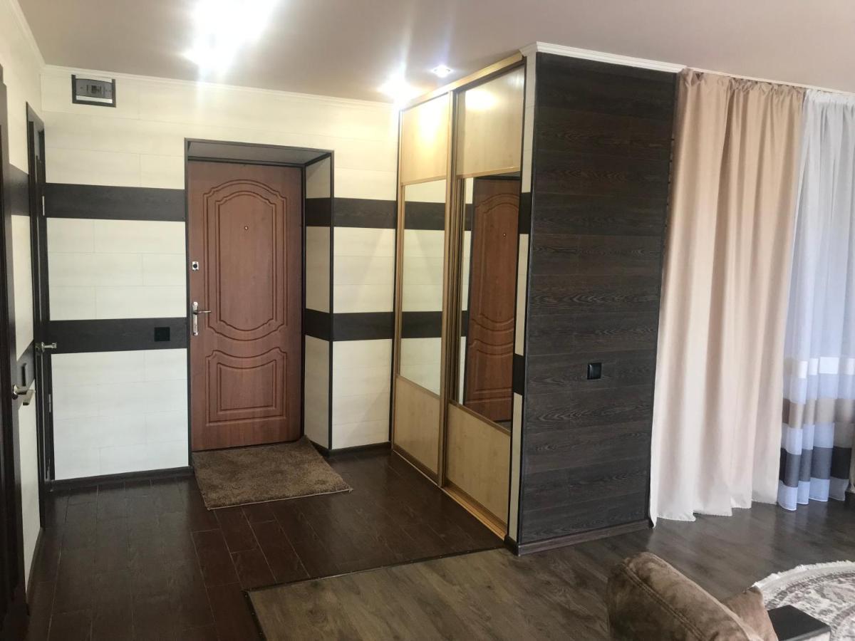 Чудова Квартирка В Кам'Янці -Подільському Kamyanets-Podilski Dış mekan fotoğraf